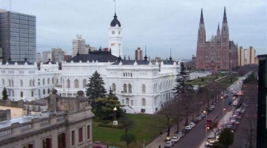 Garro anunció que hará una demanda judicial para que el Gobierno de la Provincia salde la deuda por la tasa de capitalidad