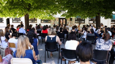 Más de 150 docentes y no docentes de la Escuela Anexa participaron de un taller interactivo sobre género