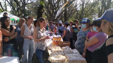 Carolina Castro visitó La Plata y pidió que "en cada espacio legislativo haya matices y capacidad de diálogo"