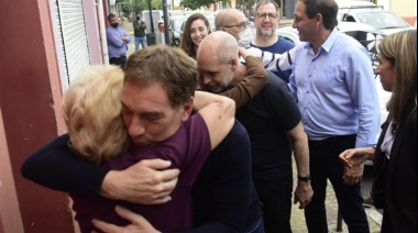 Garro acompañó a Larreta y Santilli en una recorrida por barrios de La Plata