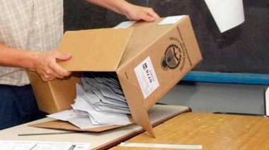 En La Plata los primeros resultados oficiales le dan a Juntos una ventaja amplia y a nivel provincial hay una leve diferencia