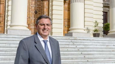 Walter Abarca: “La reelección de los intendentes está directamente vinculada a las autonomías municipales”