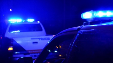 Detuvieron a un hombre de La Plata que golpeó a su pareja y se atrincheró con dos cuchillos