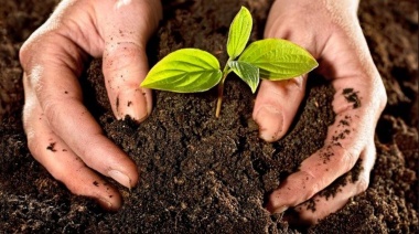 Unos 260 agentes, vecinos y microemprendedores de municipios de la provincia de Buenos Aires recibieron formación en materia ambiental de la UNLP