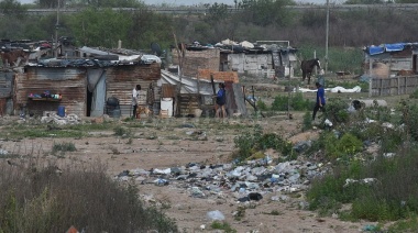 Según el Observatorio de la Deuda Social de la UCA,  el 64,9 por ciento de los niños y adolescentes argentinos vive en la pobreza