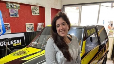 Con una malformación congénita estudia Periodismo y quiere ser la primera mujer con discapacidad en el automovilismo
