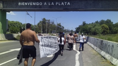 Llegaron a La Plata luego de caminar más de 400 kilómetros los familiares del joven atropellado por un funcionario en Tandil
