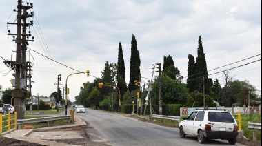 Inauguraron un nuevo puente de Avenida 7 y Arroyo Garibaldi que beneficiará a familias del sur de La Plata