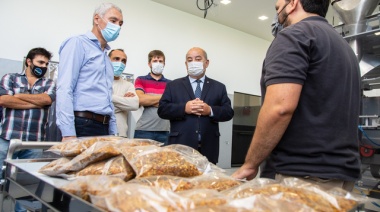 Tauber y Cagliardi recorrieron la Planta de Alimentos Deshidratados de la UNLP