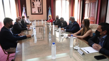 Provincia y Nación firmaron un convenio para la transferencia de los ex talleres ferroviarios de Gambier al Estado bonaerense