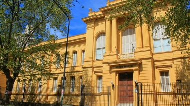La UNLP estableció el calendario de inicio de clases para sus escuelas y colegios