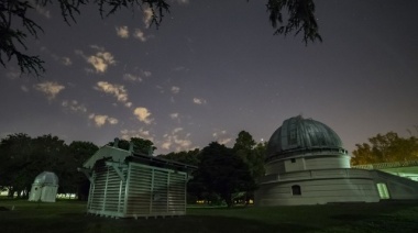 Llega al cine la historia de un astrofotógrafo de Guatemala que retrataba las estrellas en el planetario de La Plata