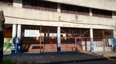 Denuncian que "hay peligro de derrumbe" en la Escuela Secundaria N°14 de La Plata