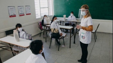 Es oficial: en los colegios de la Provincia el uso del barbijo será opcional