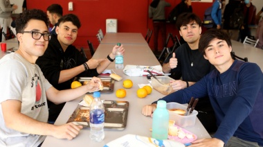 Hoy retornaron los almuerzos presenciales en el Comedor Universitario de La Plata