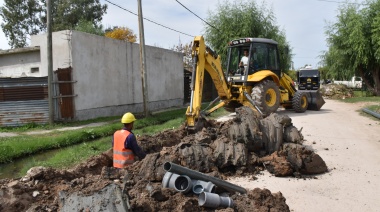 En Berisso recambian cañerías de hierro fundido o de cemento de asbesto en distintos barrios del distrito
