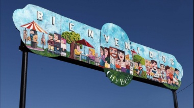 Tras ser restaurado por artistas plásticos volvieron a colocar el cartel de bienvenida a City Bell