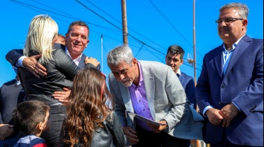 Ferraresi visitó Catamarca para entregar créditos y viviendas junto al gobernador Raúl Jalil