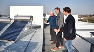 Garro visitó las instalaciones de la fábrica Madexa, en Abasto