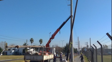 EDELAP instala nuevas columnas de hormigón en los tendidos eléctricos troncales