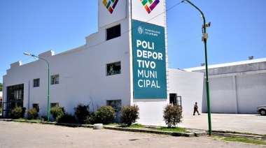 Protestaron por el cierre del vacunatorio del Polideportivo de Los Hornos