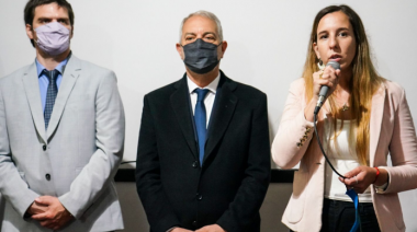 El secretario de Cultura y Educación de la Municipalidad de La Plata cruzó  a la diputada alakista Iañez: “Entiendo que sos nueva", ironizó
