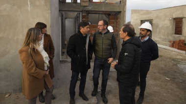 Carlos Casares: Kicillof lanzó los “Parques Ambientales” y firmó convenios para la construcción de viviendas 