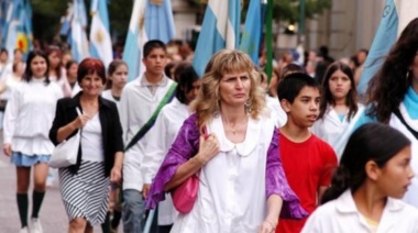 El Gobierno y los gremios docentes acordaron subir un 82% el salario inicial para diciembre