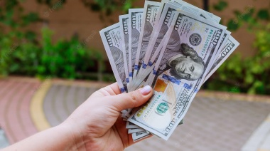 El dólar "blue" volvió a subir en La Plata y se ubicó en 285 para la compra