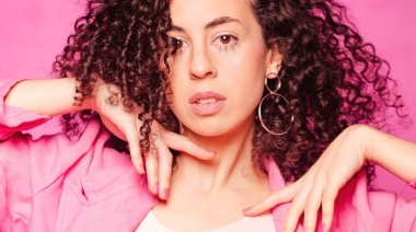 La artista platense Juli Suanno presentó el single “De nuevo”