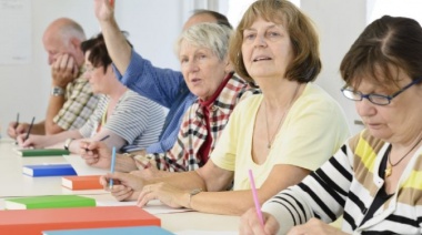 Abrieron la inscripción para distintos cursos en la UTN La Plata destinados a los adultos mayores