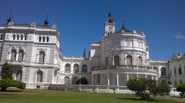 Los trabajadores municipales de La Plata cobrarán un bono de 40 mil pesos