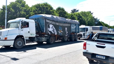 El Sindicato de Fleteros realiza una medida de fuerza frente a la Cooperativa Agrícola de Ascensión
