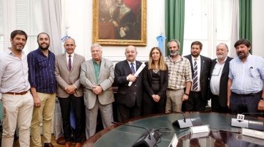 Tauber recibió el título de Doctor Honoris Causa de la UBA