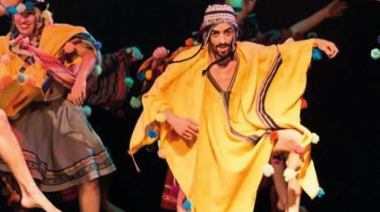 La compañía de danza contemporánea "Calle 46" despide el año en el Pasaje Dardo Rocha de La Plata