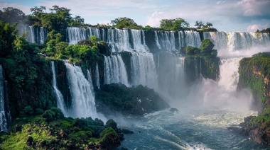 Orgullo argentino: lanzarán el primer nanosatélite nacional para medir las huellas de carbono de la selva misionera