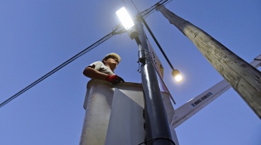 Renuevan el servicio de alumbrado público en La Plata con tecnología LED