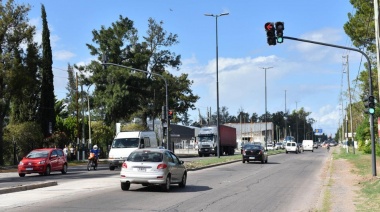 El Municipio de La Plata anunció la colocación de pulsadores de paso para peatones en inmediaciones de las escuelas