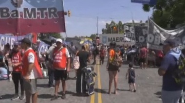 Corte en la Autopista Buenos Aires La Plata por una manifestación de la Unidad Piquetera