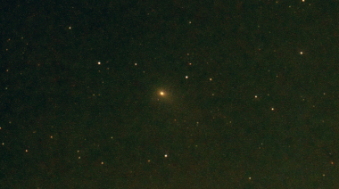 En la localidad de Julio Arditi un grupo de astrónomos de la UNLP logró fotografiar el "cometa verde"