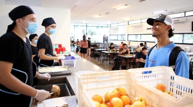 Este lunes volvieron a ofrecer almuerzos en las cuatro sedes del Comedor Universitario