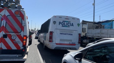 Corte en la Autopista Buenos Aires La Plata por el crimen de un repartidor en Quilmes