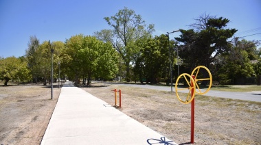 Garro supervisó los avances en el parque lineal Boveri en Villa Castells y Savoia