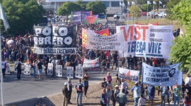 Continúa el corte en la Autopista Buenos Aires La Plata
