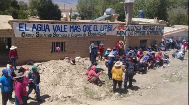 Tensión por el oro blanco con comunidades originarias: "A través de la explotación del litio se van a ir desertificando las cuentas hídricas"