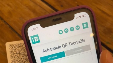 Por primera vez en una universidad pública, una cátedra de la Facultad de Artes registra la asistencia de sus estudiantes con códigos QR