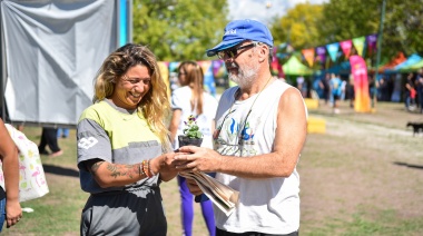 El programa Barrio x Barrio funcionó en Los Hornos con una gran convocatoria
