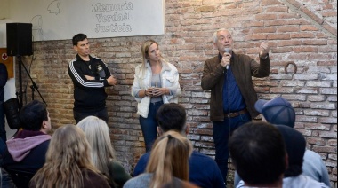 Con tono de campaña electoral, Alak desempolvó el proyecto de construir en La Plata una "Autopista del Oeste"