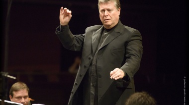 El domingo la Orquesta Estable del Teatro Argentino y una cantante solista interpretarán obras de Strauss y Mahler