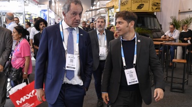 ¿Una foto con un mensaje electoral? Kicillof y Scioli inauguraron el stand argentino en la feria internacional Automec